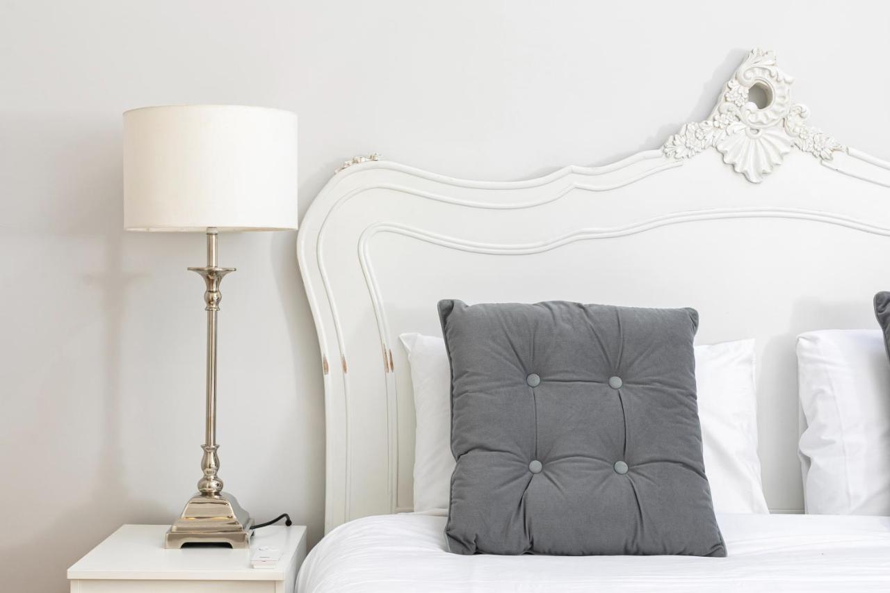 Penthousestays Notting Hill - Spacious 3 Bedroom King Bed Apartment - Near Portobello Road & Kensington High Street 伦敦 外观 照片