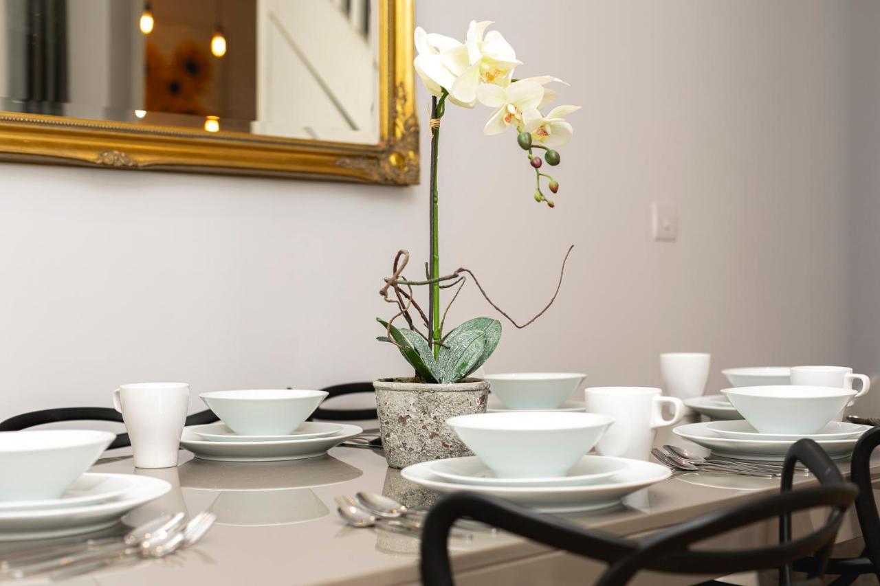 Penthousestays Notting Hill - Spacious 3 Bedroom King Bed Apartment - Near Portobello Road & Kensington High Street 伦敦 外观 照片